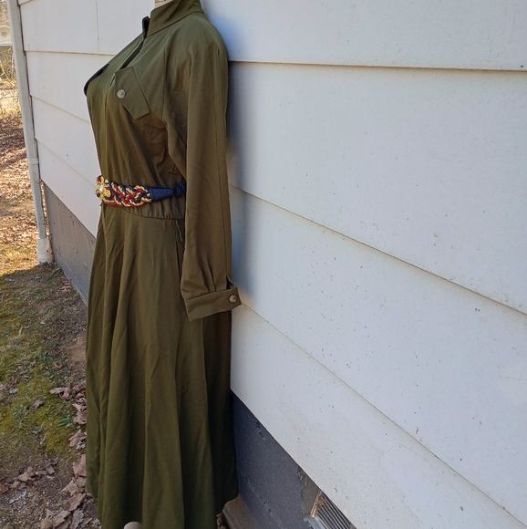 Vintage Military Green Wool Dress - Picture 4 of 10